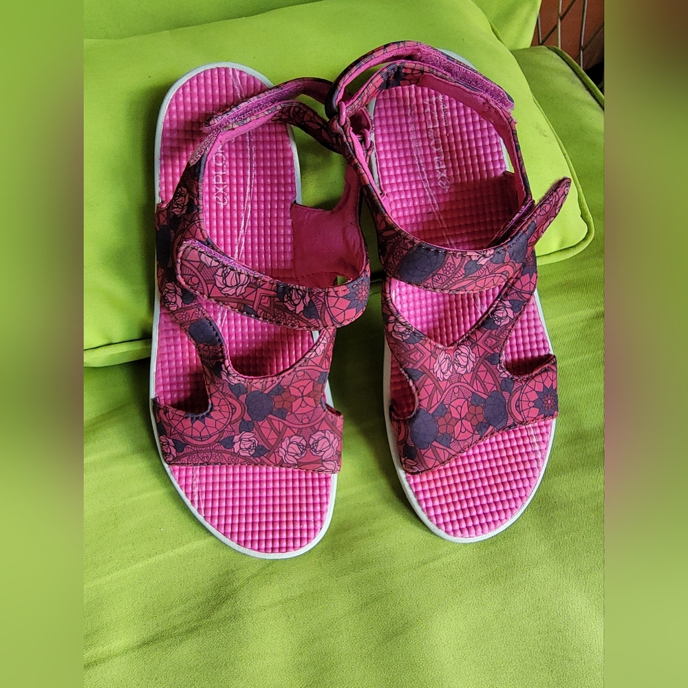 Pink Patterned Women's Sandals - Picture 2 of 4